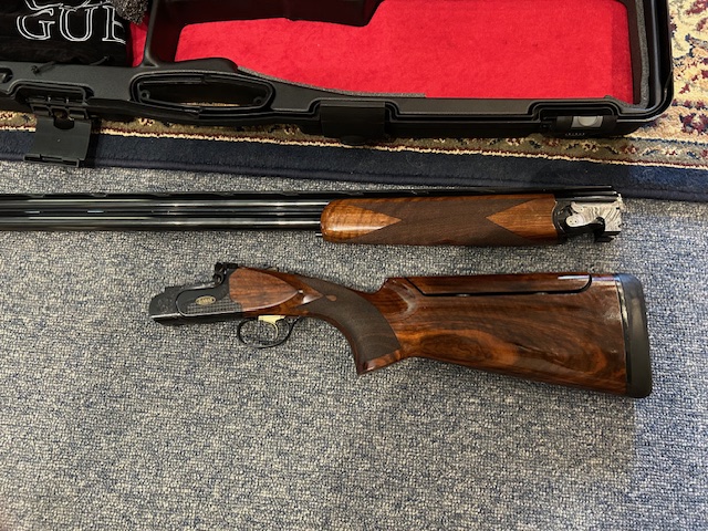 Caesar Guerini Invictus I M-Spec 12ga. 34" Sporting Clays gun - Image 2
