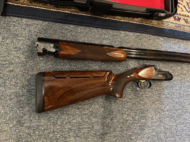 Caesar Guerini Invictus I M-Spec 12ga. 34" Sporting Clays gun - Image 3