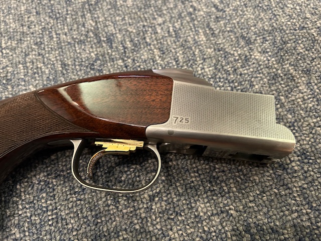 Browning 725 12ga. 32" Left handed Trap gun - Image 4