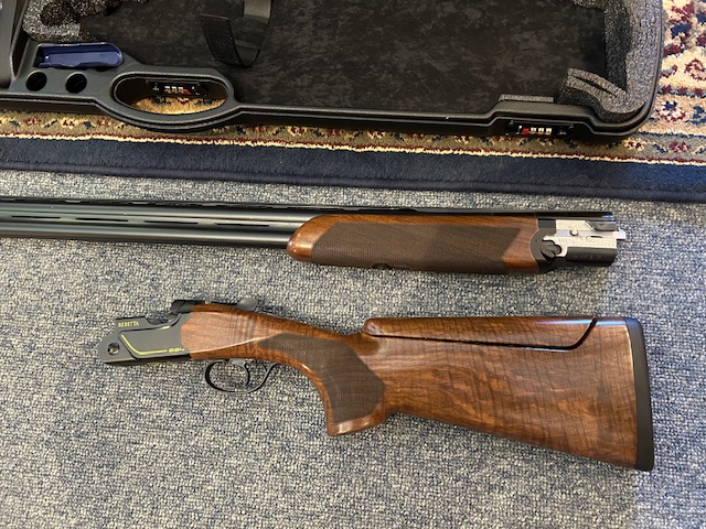 Beretta "NEW" 694 Black DLC 12ga. 32" Sporting Clays gun. - Image 5