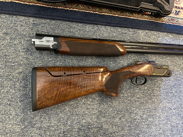 Beretta "NEW" 694 Black DLC 12ga. 32" Sporting Clays gun. - Image 4