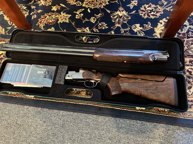 Beretta "NEW" DT-11 Super Sport 12ga. 32" Sporting Clays gun