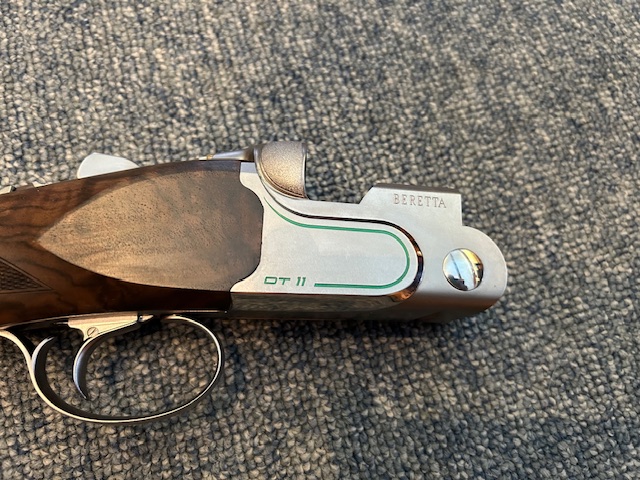 Beretta "NEW" DT-11 Super Sport 12ga. 32" Sporting Clays gun - Image 4