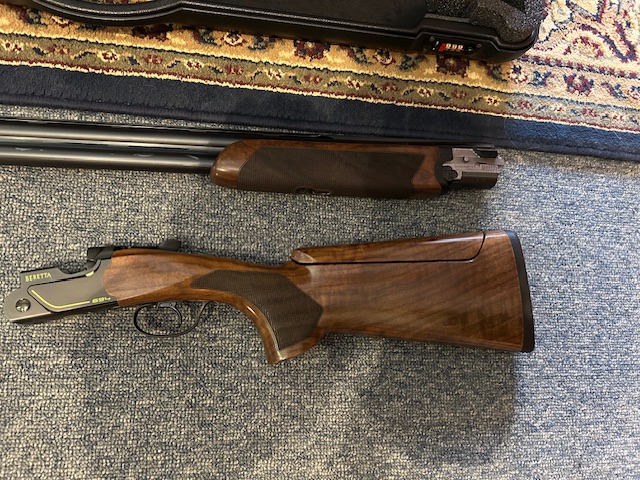 Beretta "NEW" 694 Black DLC 12ga. 32" Sporting Clays gun. - Image 2