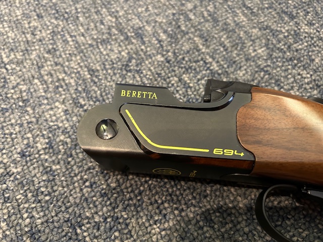 Beretta "NEW" 694 Black DLC 12ga. 32" Sporting Clays gun. - Image 5
