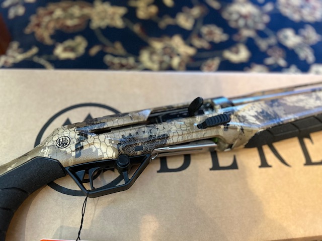Beretta "NEW" AX800 Suprema Optifade Marsh 12ga. 28" 3-1/2" auto - Image 2
