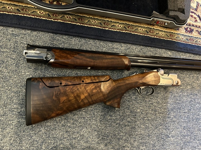 Beretta DT-11 Black edition 12ga. 32" Sporting Clays gun - Image 5