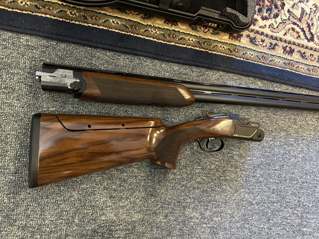 Beretta "NEW" 694 Black DLC 12ga. 30" Sporting Clays gun - Image 4